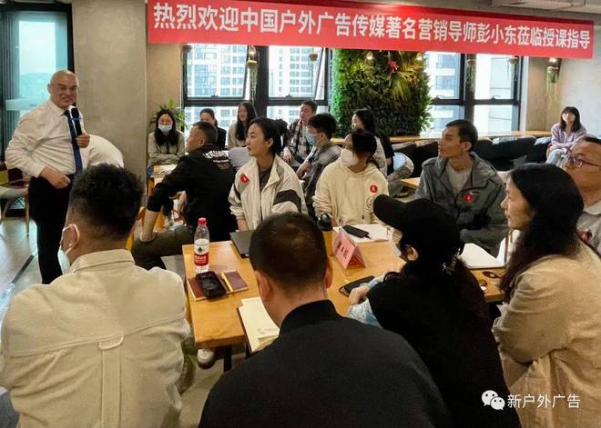kaiyun网站户外广告怎么玩？今年5个最经典的案例海信抓住了生活中的感动(图2)